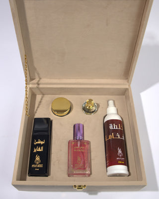 Al Fakhamah Collection